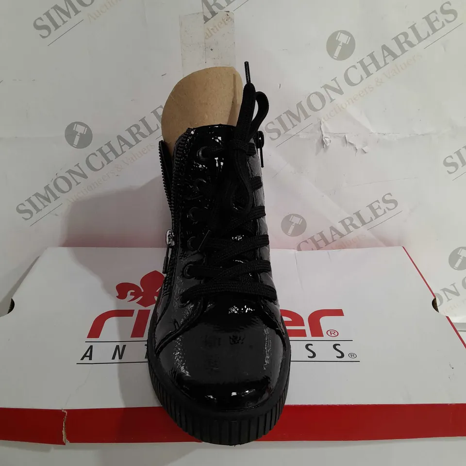 BOXED RIEKER HIGH TOP CUFFED SHOES, LEOPARD/BLACK - SIZE 4