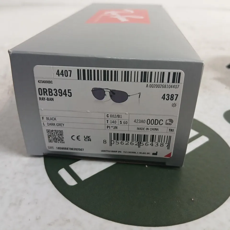 RAY-BAN SUNGLASSES ORB3945 – AVIATOR STYLE