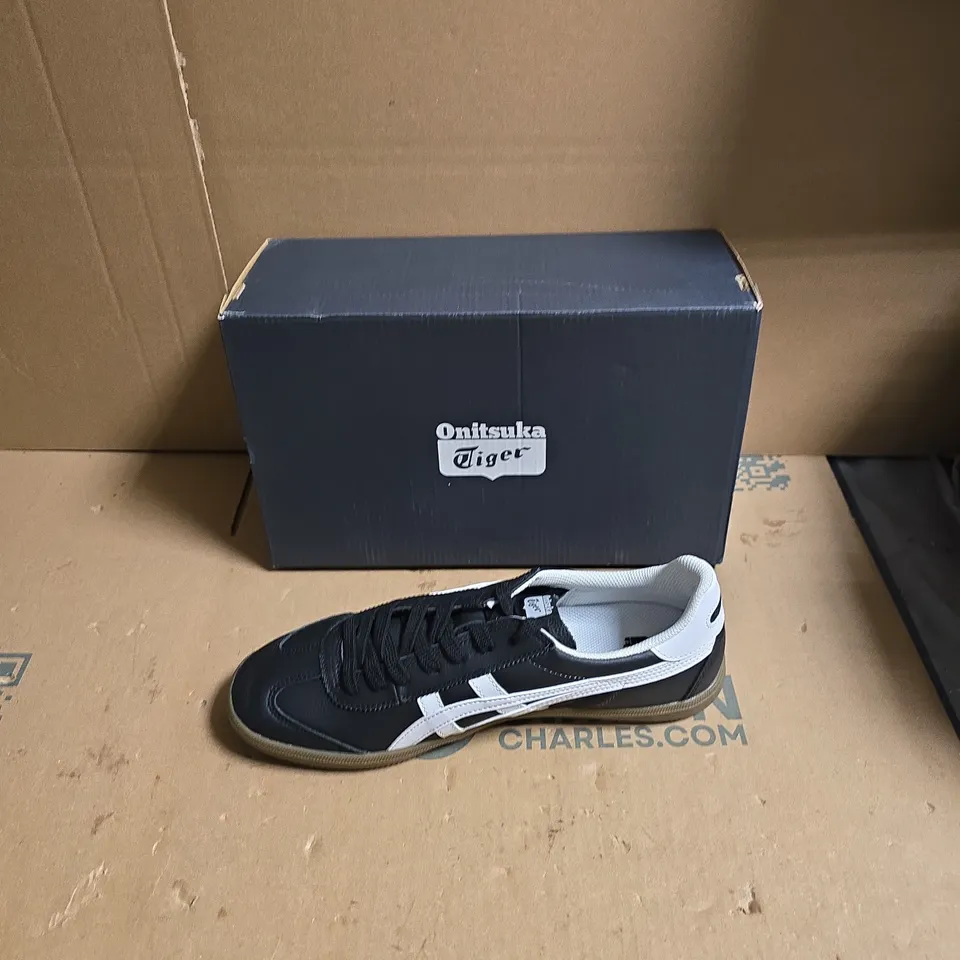 ONITSUKA TIGER SNEAKERS – BLACK/WHITE, MEN'S FOOTWEAR - UK SIZE 8.5