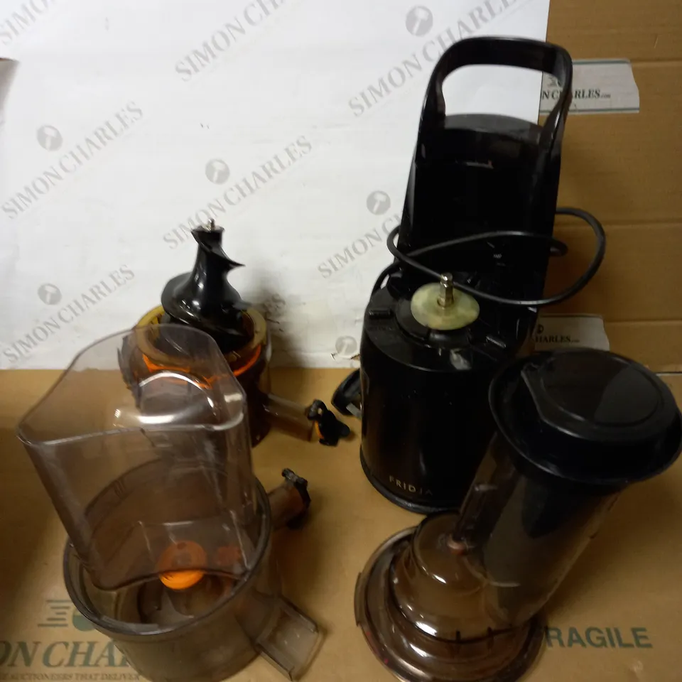 FRIDJA MASTICATING JUICER