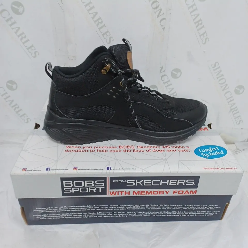 BOXED BOB'S SPORT SPARROW 2.0 FROM SKECHERS LADIES BLACK TRAINERS SIZE 10 WITH MEMORY FOAM