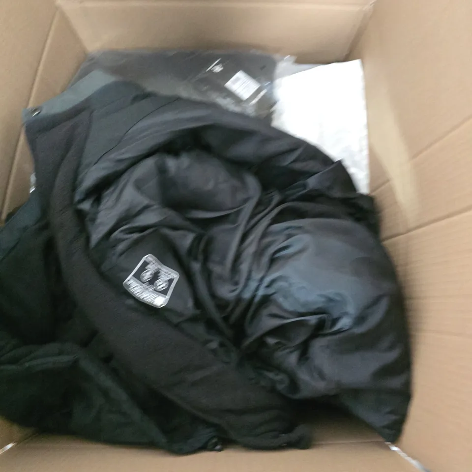 LARGE BOX OF APPROXIMATELY 25 ASSORTED CLOTHING ITEMS IN VARIOUS COLOURS, STYLES AND SIZES - COLLECTION ONLY