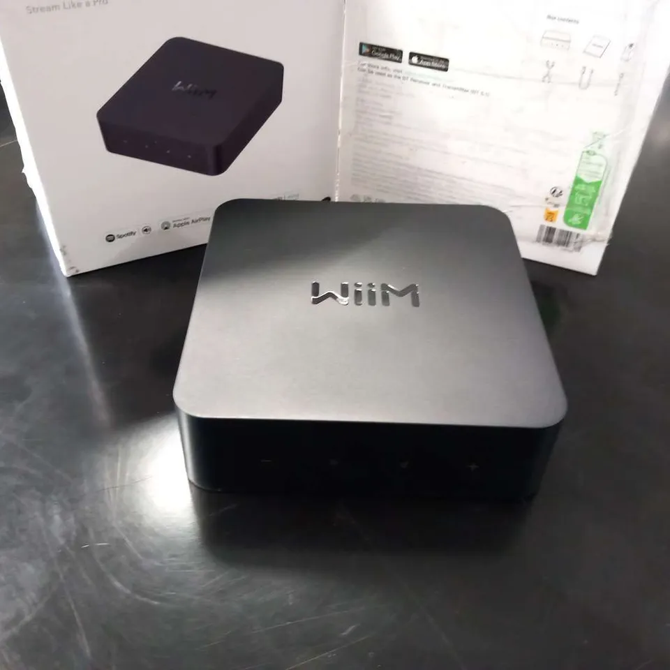 WIIM PRO STREAMER BLACK HI-RES AUDIO WIFI MULTIROOM STREAMER, COMPATIBLE WITH ALEXA, SIRI, GOOGLE ASSISTANT, SPOTIFY, AIRPLAY 2  ETC