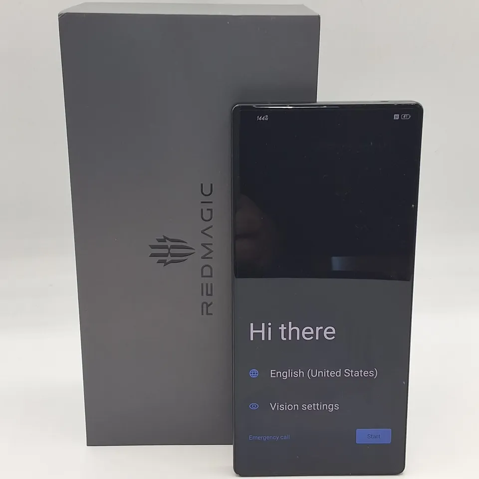 BOXED REDMAGIC 11 PRO 5G 12/256GB GAMING PHONE IN CRYO - NX809J