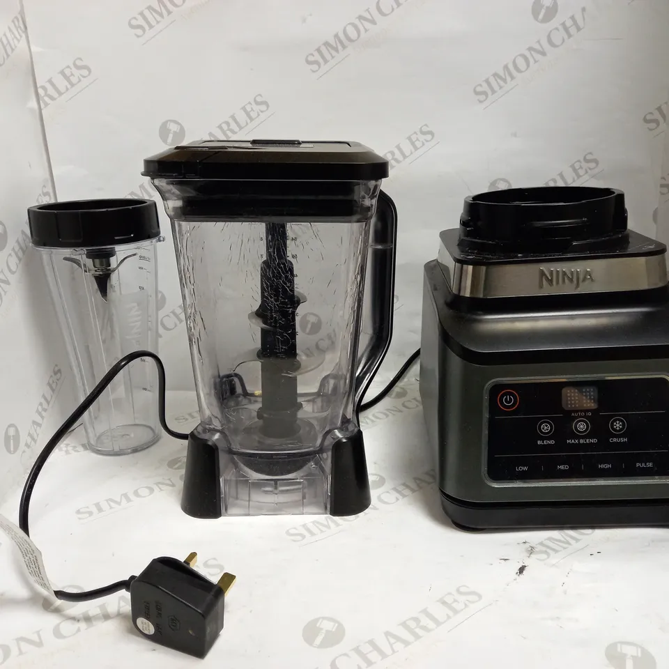 NINJA 2-IN-1 BLENDER