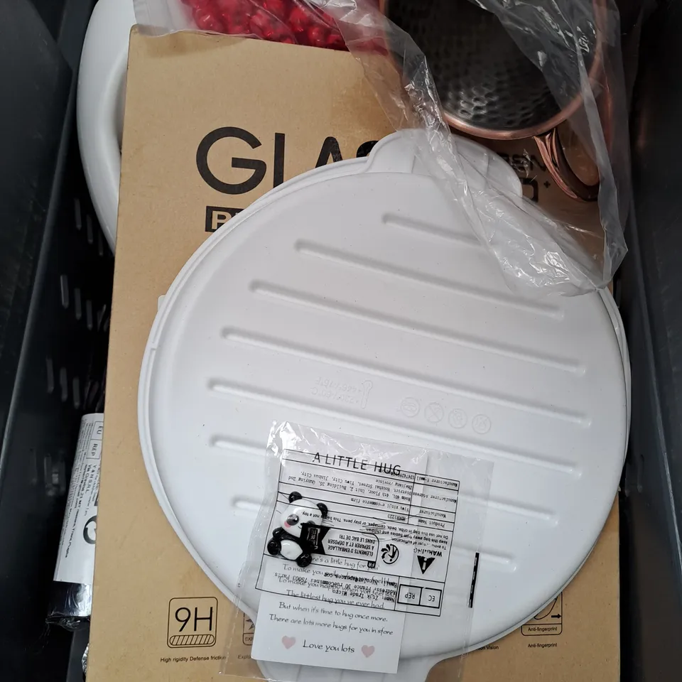 APPROXIMATELY 12 HOUSEHOLD ITEMS TO INCLUDE CAUTION TAPE, PLASTIC BEAKERS AND A WATERPUMP PLIER