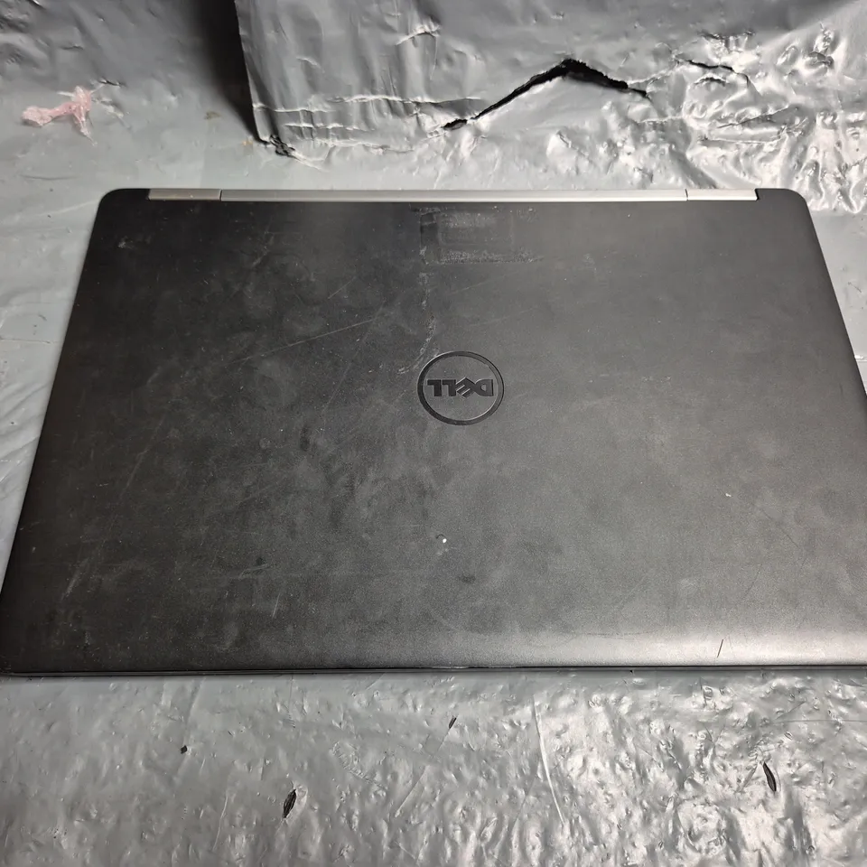 DELL LATITUDE E5570 LAPTOP