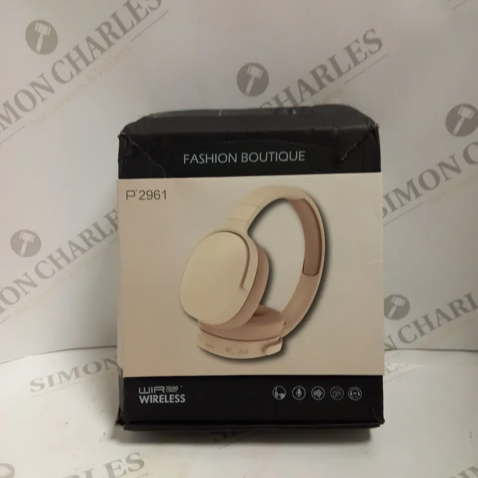 BOXED FASHION BOUTIQUE P2961 WIR WIRELESS HEADPHONES 
