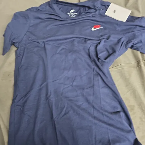NIKE THE TEE – MEN'S NAVY SHORT-SLEEVE T-SHIRT, SIZE M (UK)