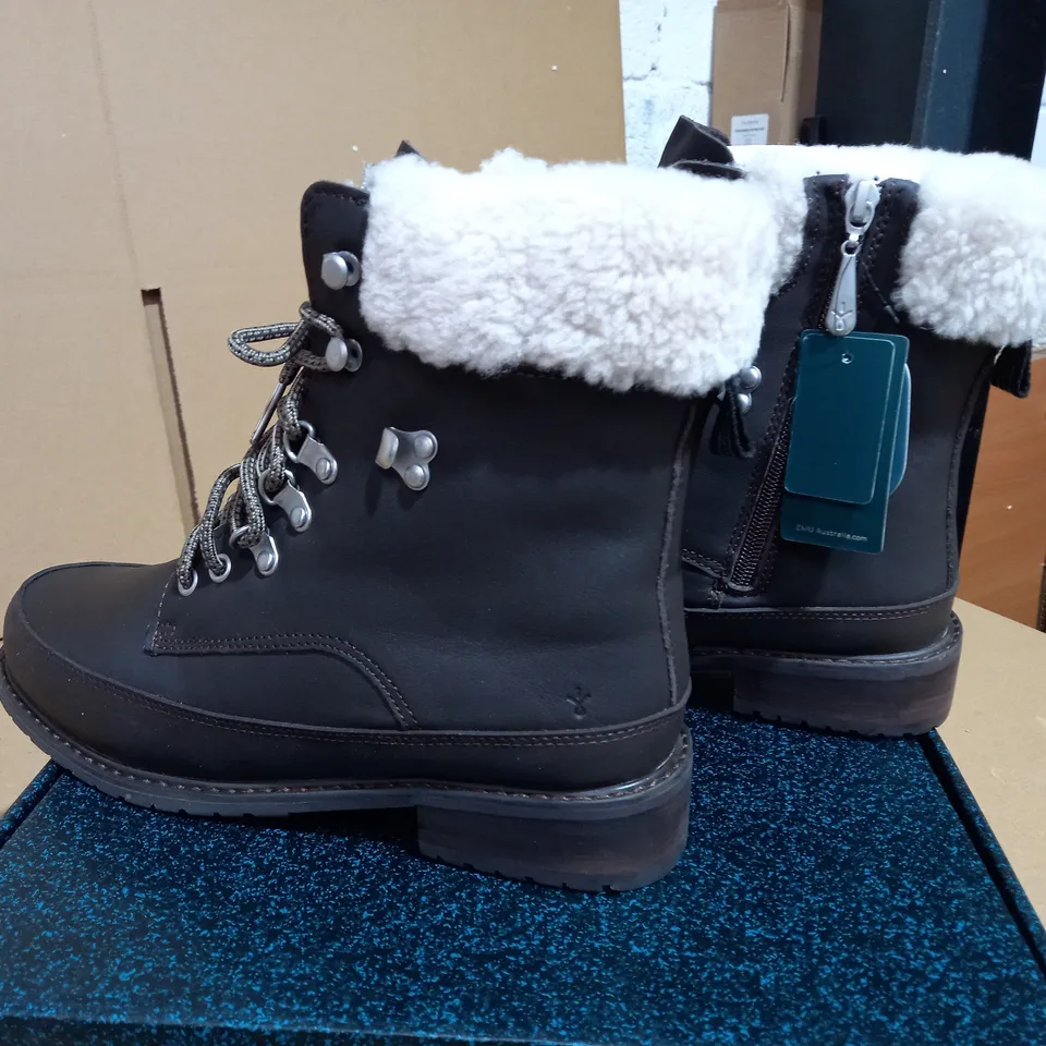 EMU OKAB WATERPROOF BOOTS ESPRESSO COLOUR SIZE 7