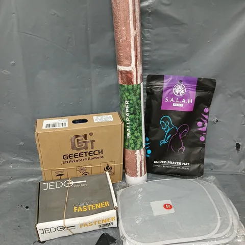 APPROXIMATELY 15 ASSORTED HOUSEHOLD ITEMS TO INCLUDE WALLPAPER, GEEETECH 3D PRINTER FILAMENT, SALAH PLUS GUIDED PRAYER MAT, ETC