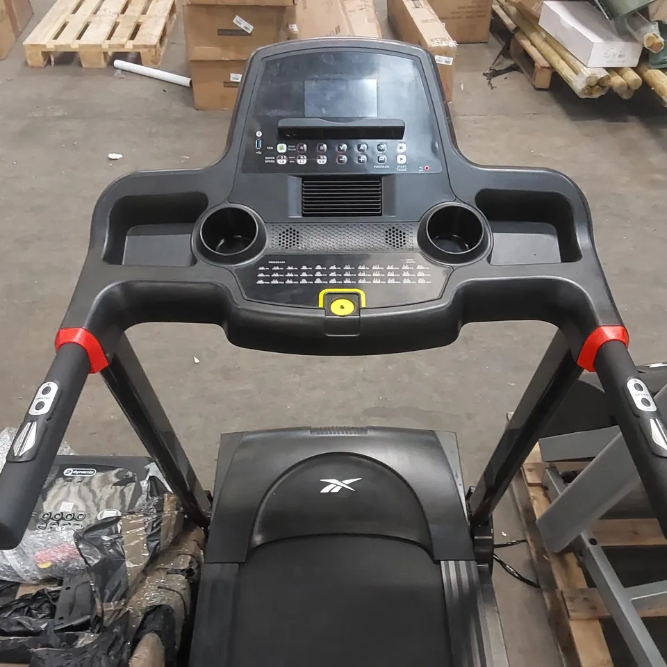 REEBOK ONEGT40Z MOTORISED TREADMILL