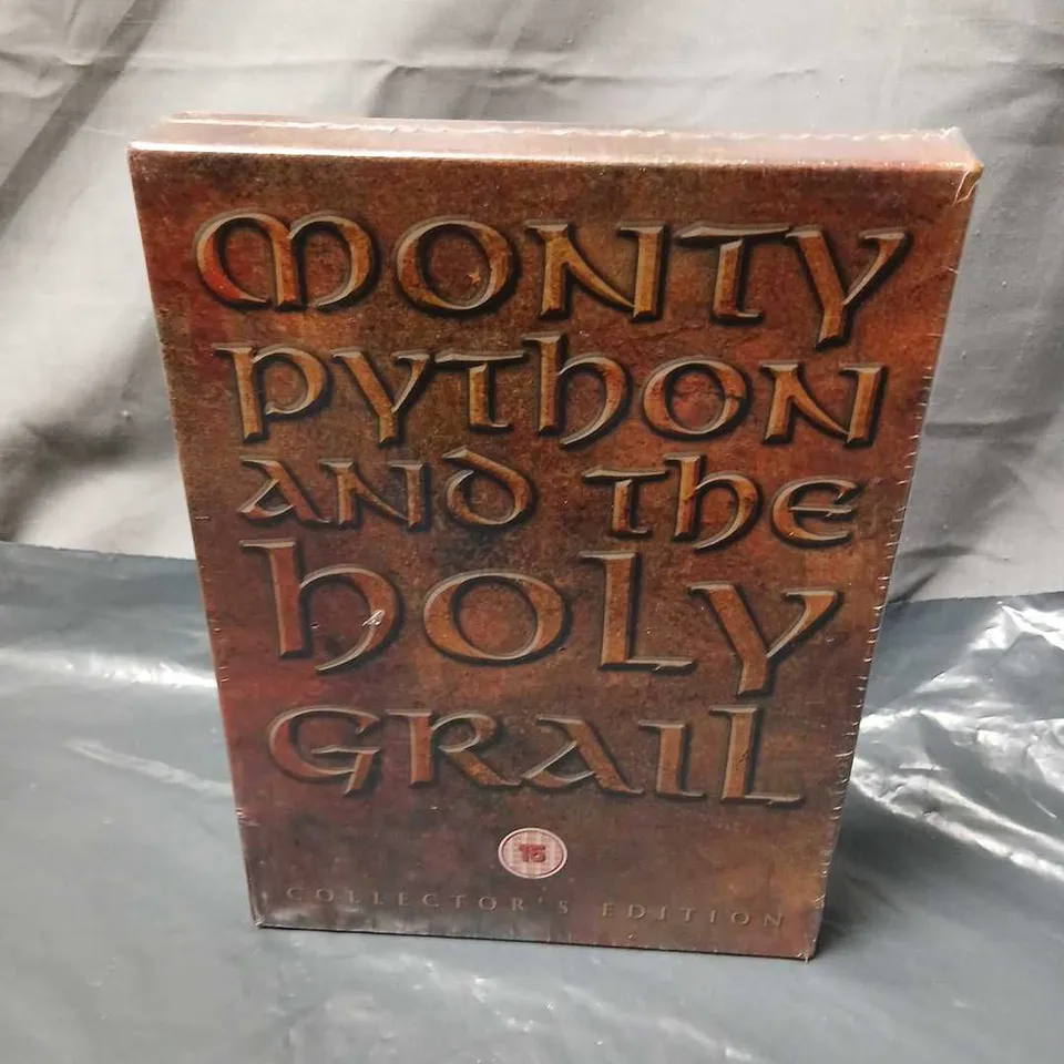 MONTY PYTHON AND THE HOLY GRAIL – COLLECTOR'S EDITION (BOXED)