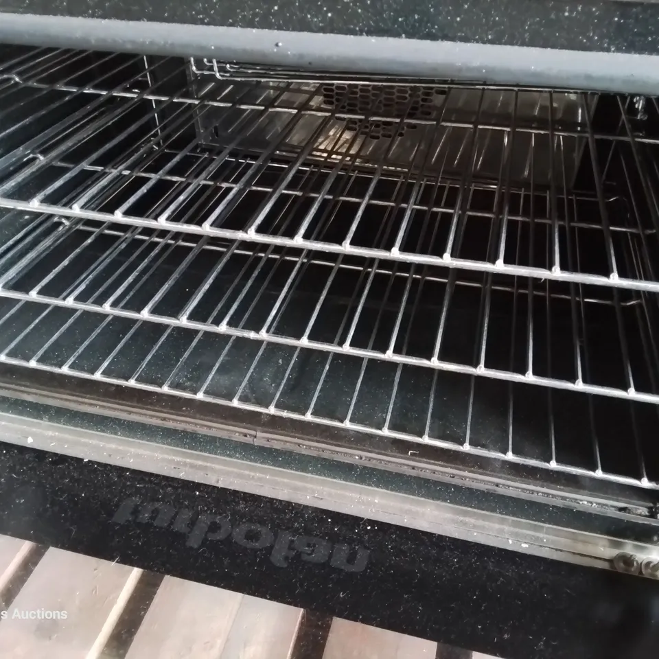 BLUE SEAL TURBOFAN BAKE OFF OVEN WITH STAND