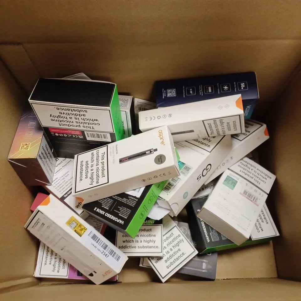 BOX OF APPROX 12 ASSORTED E-CIGARETTES TO INCLUDE - INNOKIN ENDURA T18E - VAPORESSO LUXE Q - VOOPOO DRAG Q ECT