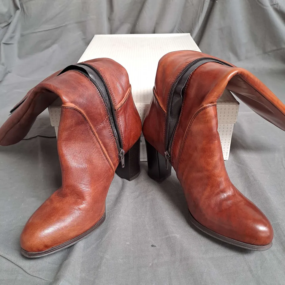 BOXED PAIR OF JONAK RENE BOOT IN BROWN LEATHER SIZE 3