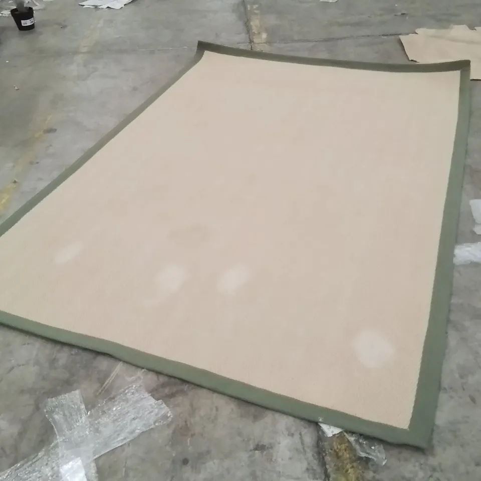 QUALITY DESIGNER AREA RUG - APPROXIMATELY 240X160CM