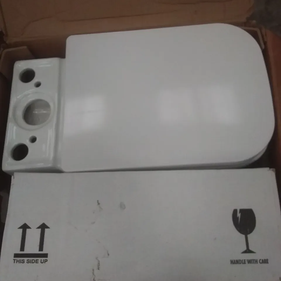 BOXED FABIENNE CLOSE COUPLED TOILET WITH SOFTCLOSE SEAT