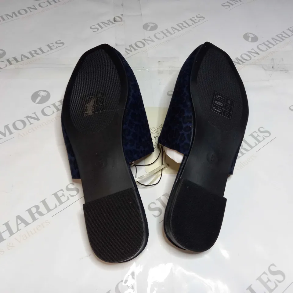 KASARA LEOPARD MULE SHOES SIZE 5
