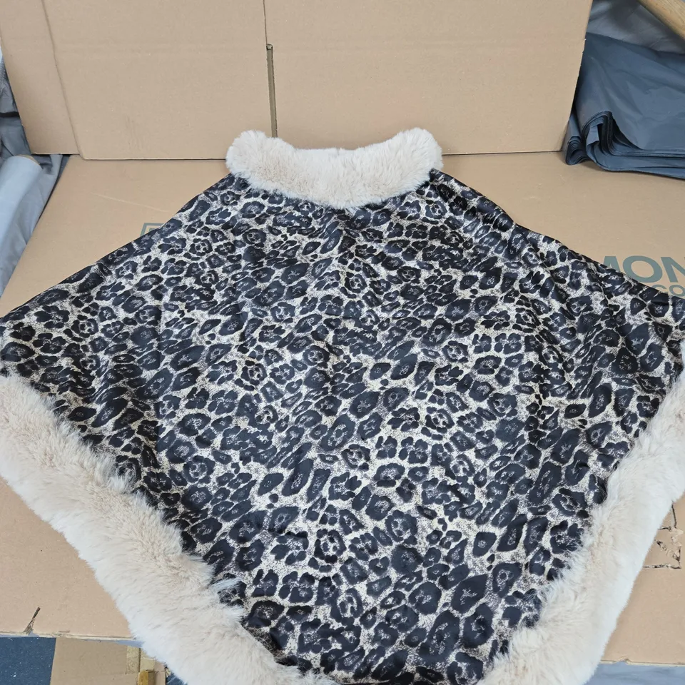 TAMSY LEOPARD PATTERN DOUBLE LAYER FAUX FUR PONCHO