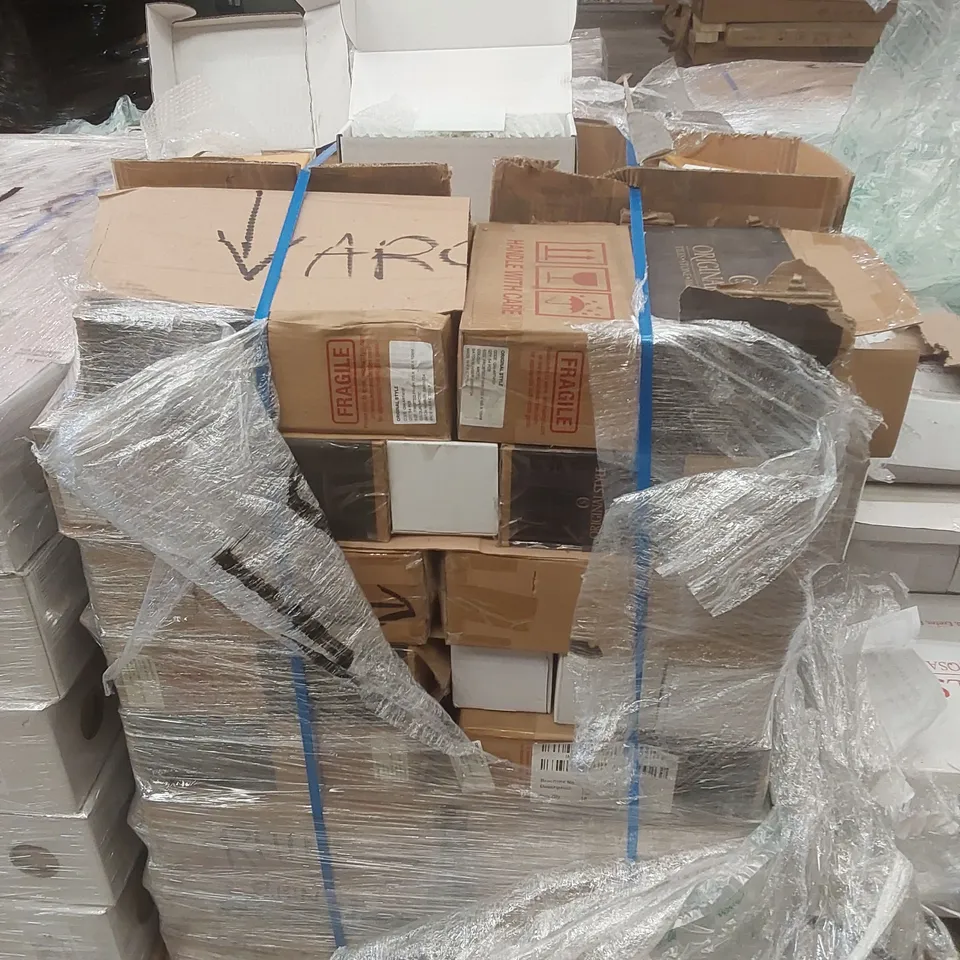 PALLET CONTAINING PALLET CONTAINING APPROXIMATELY 3152x BRAND NEW ASSORTED GLASS/MOSAIC TILES