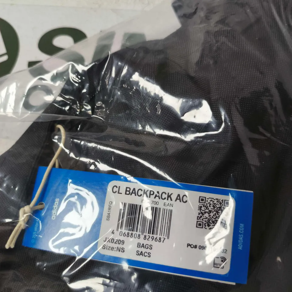 ADIDAS BLACK BACKPACK WITH TREFOIL LOGO – WITH TAGS