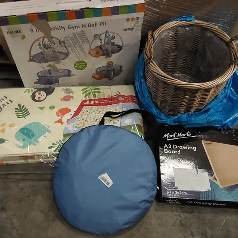 PALLET OF ASSORTED ITEMS INCLUDING: BABY ACTIVITIES GYM, PLAY MAT, POP UP TENT, DRAWING BOARD, BASKET