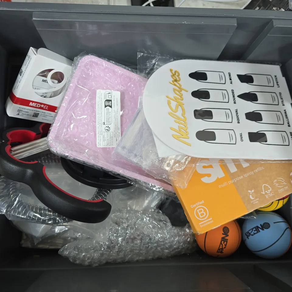 BOX OF ASSORTED TO INCLUDE - DIP - MONEY BOX - NAIL SHAPES 