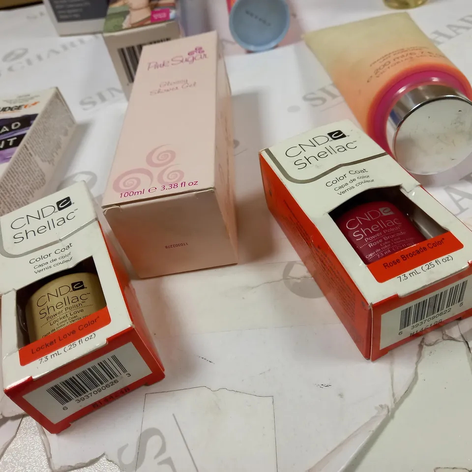 LOT OF APPROX 11 ASSORTED BEAUTY PRODUCTS TO INCLUDED: ERNO LASZLO, AGESKIN, YARDLEY