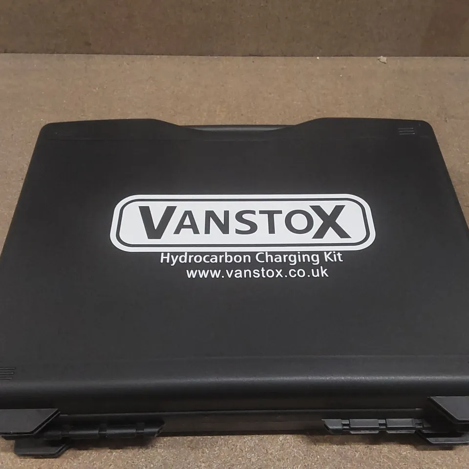 VANSTOX HYDROCARBON CHARGING KIT