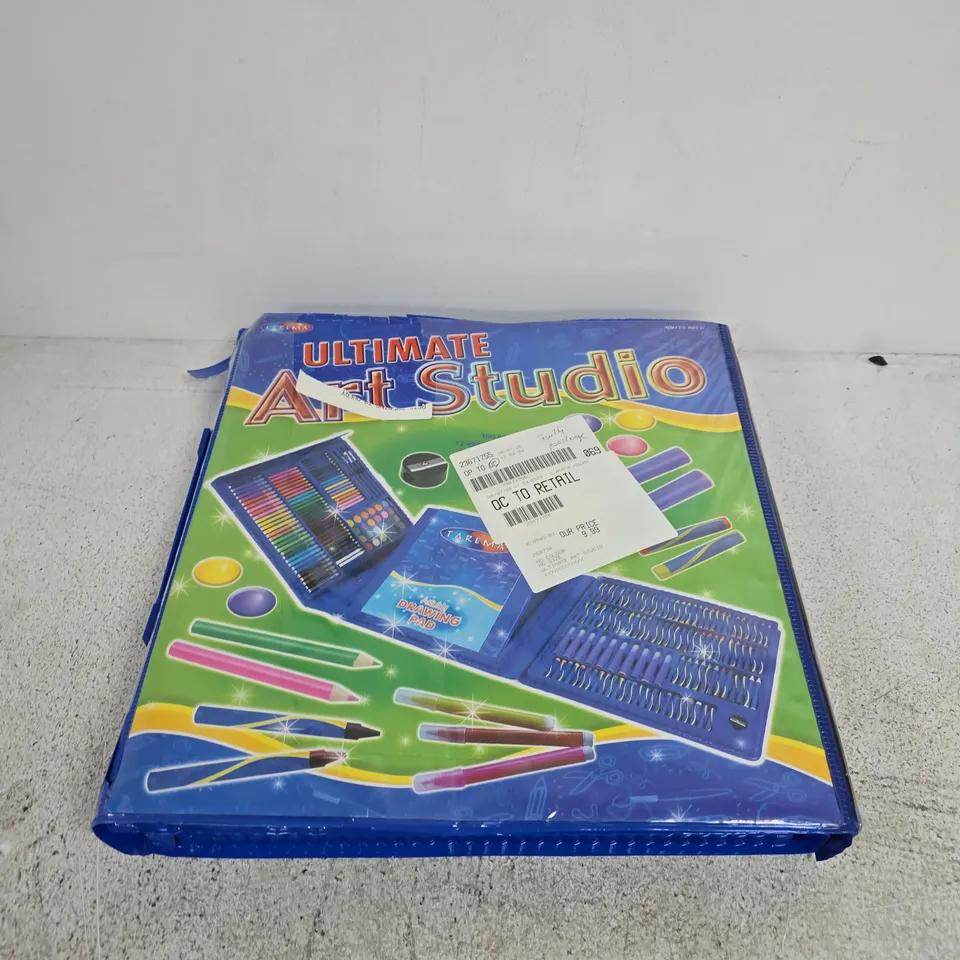 ULTIMATE ART STUDIO - ART & CRAFT SET