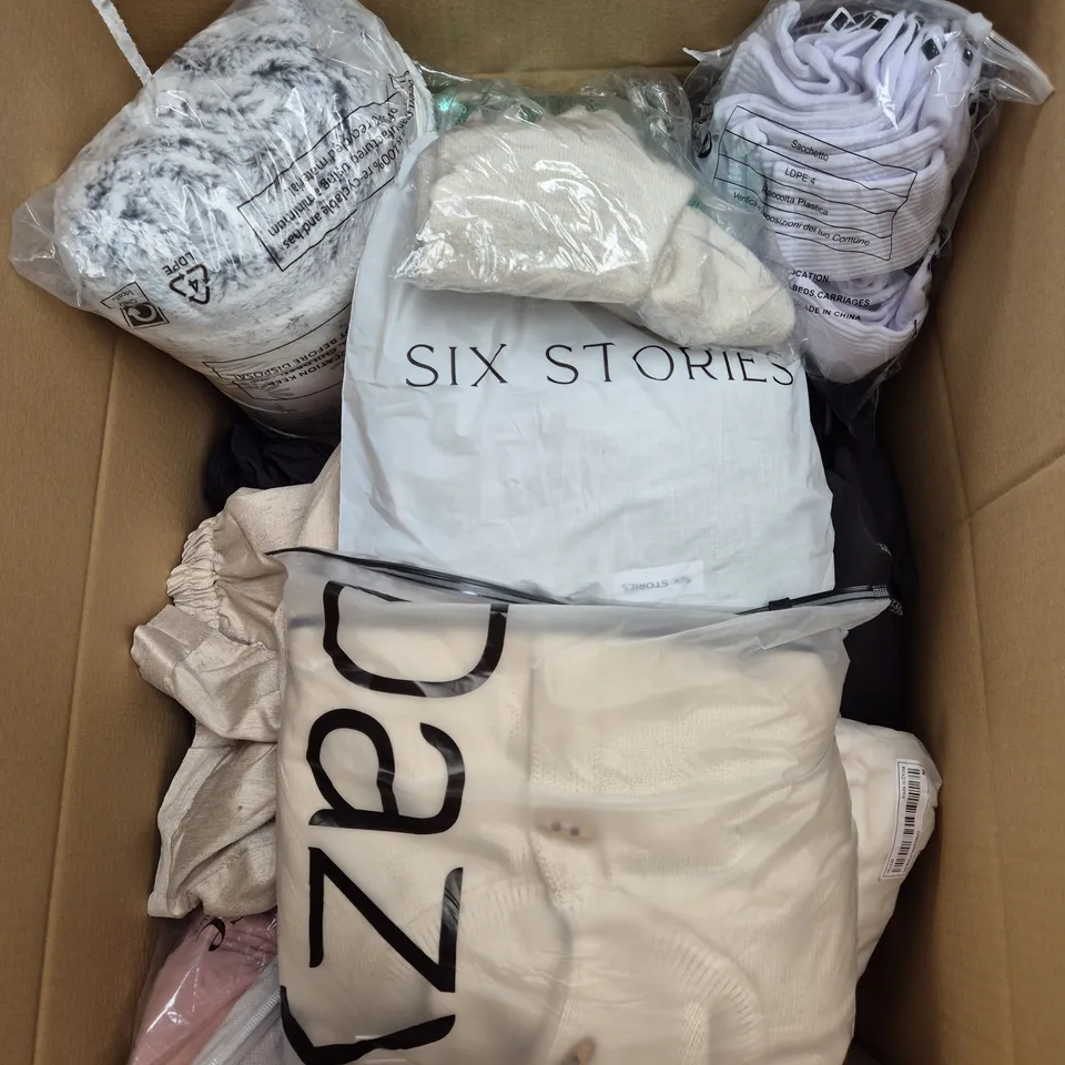 LARGE BOX OF ASSORTED CLOTHING ITEMS IN VARIOUS SIZES, STYLES AND COLOUR - COLLECTION ONLY