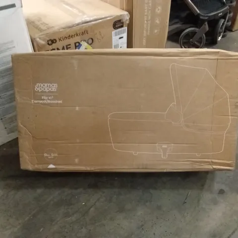 BOXED MAMAS & PAPAS FLIP XTΒ³ CARRYCOT