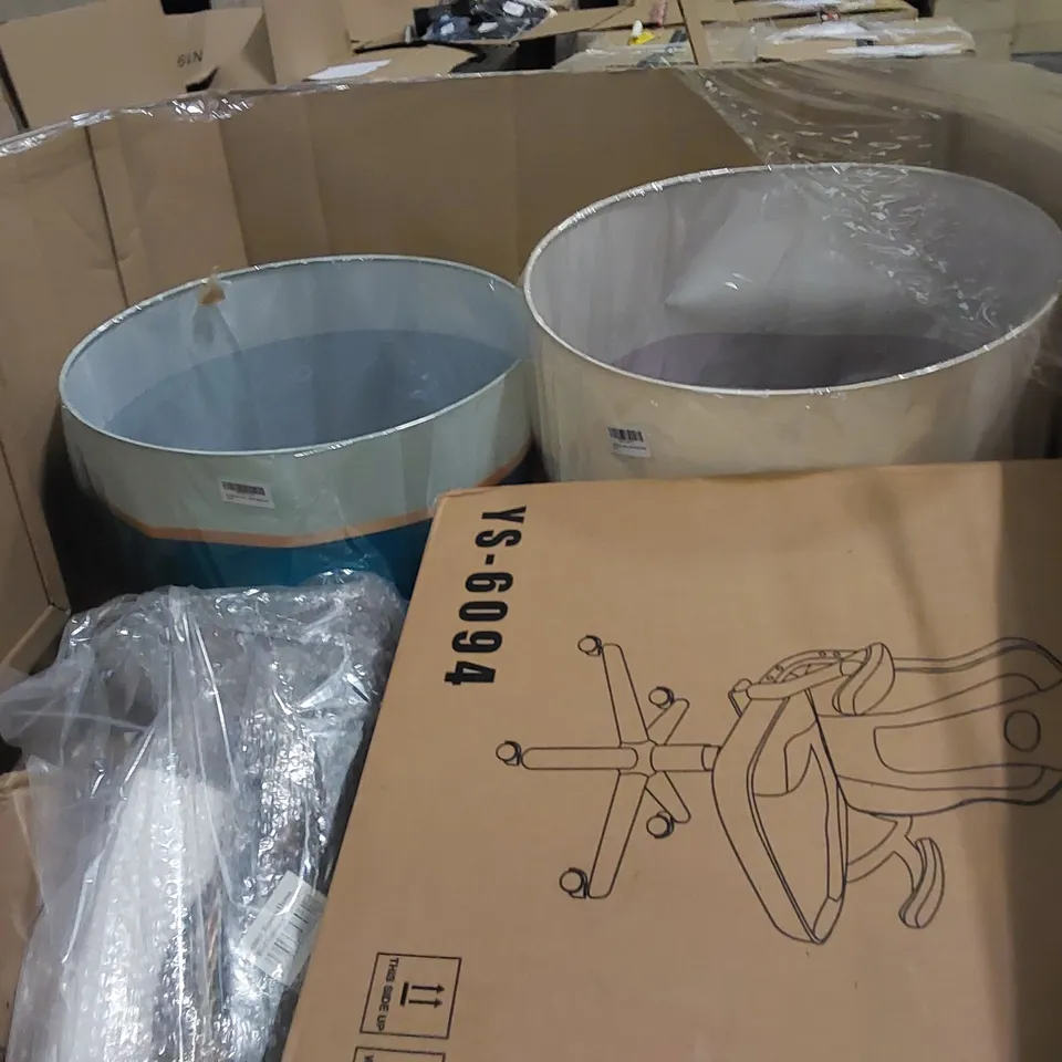 PALLET TO CONTAIN ASSORTED HOUSEHOLD ITEMS AND CONSUMER PRODUCTS. INCLUDING LARGE CHARACTER CUT OUT, SKATEBOARD, LIGHT SHADES, GAMING CHAIR ETC