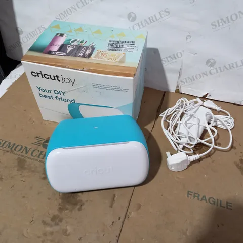CRICUT JOY COMPACT CUTTING & WRITING MACHINE