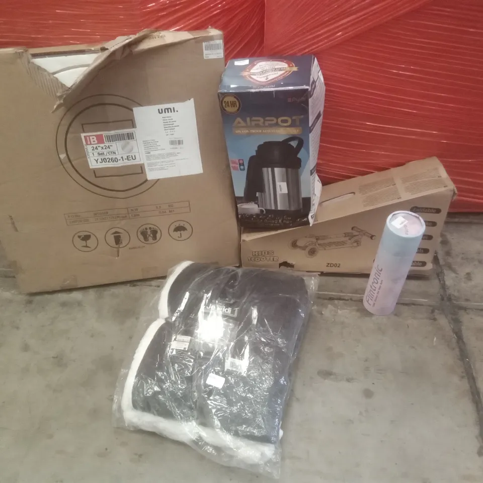 PALLET OF ASSORTED ITEMS INCLUDING WALL MIRROR, KIDS SCOOTER, BLANKET 