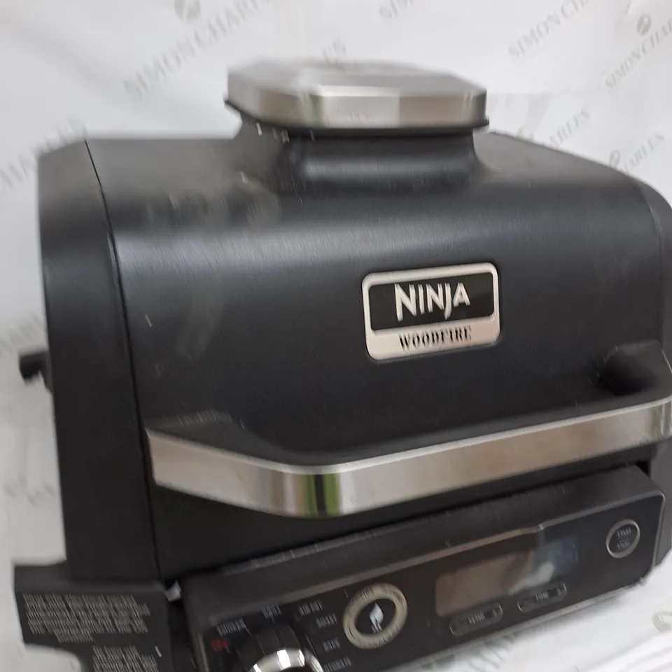 BOXED NINJA WOODFIRE ELECTRIC BBQ GRILL & SMOKER OG701UKQ