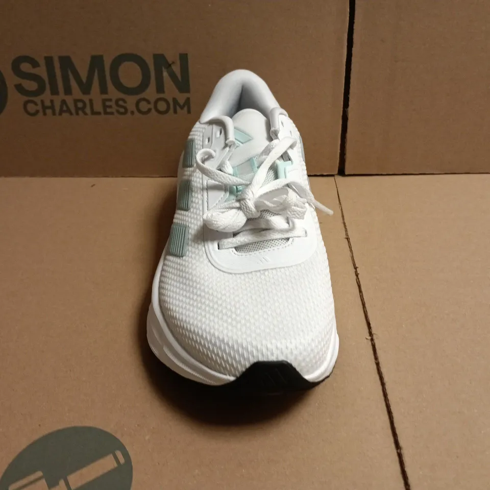 BOXED PAIR OF ADIDAS GALAXY 7 TRAINERS IN WHITE/MINT SIZE UK 5.5