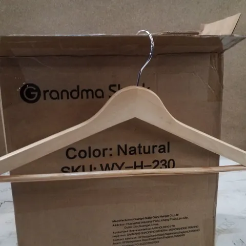 BOXED GRANDMA SHARK SET OF 10 WOODEN HANGERS - NATURAL 