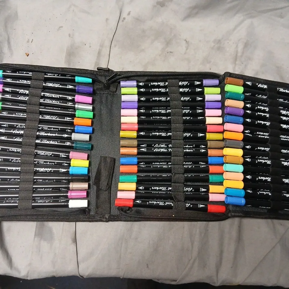 REALCOLOR ACRYLIC PAINT MARKERS (48 COLOURS)