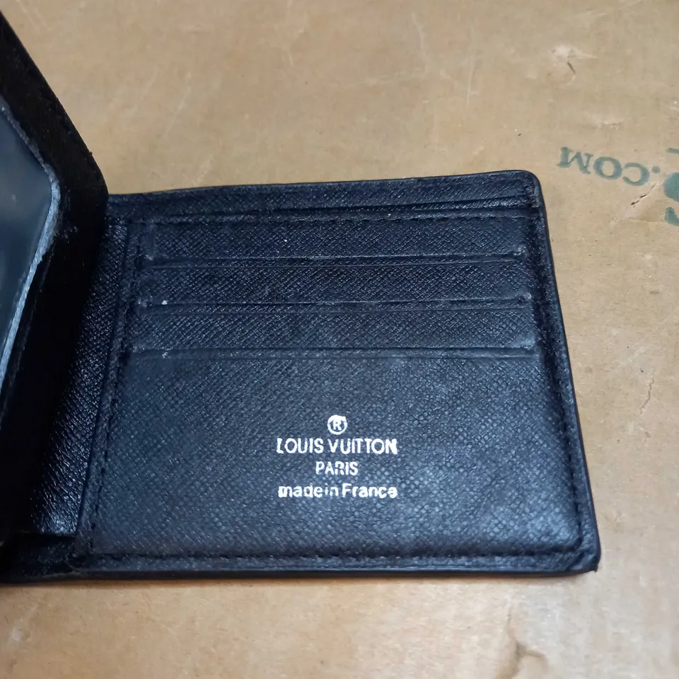 LOUIS VUITTON LEATHER WALLET
