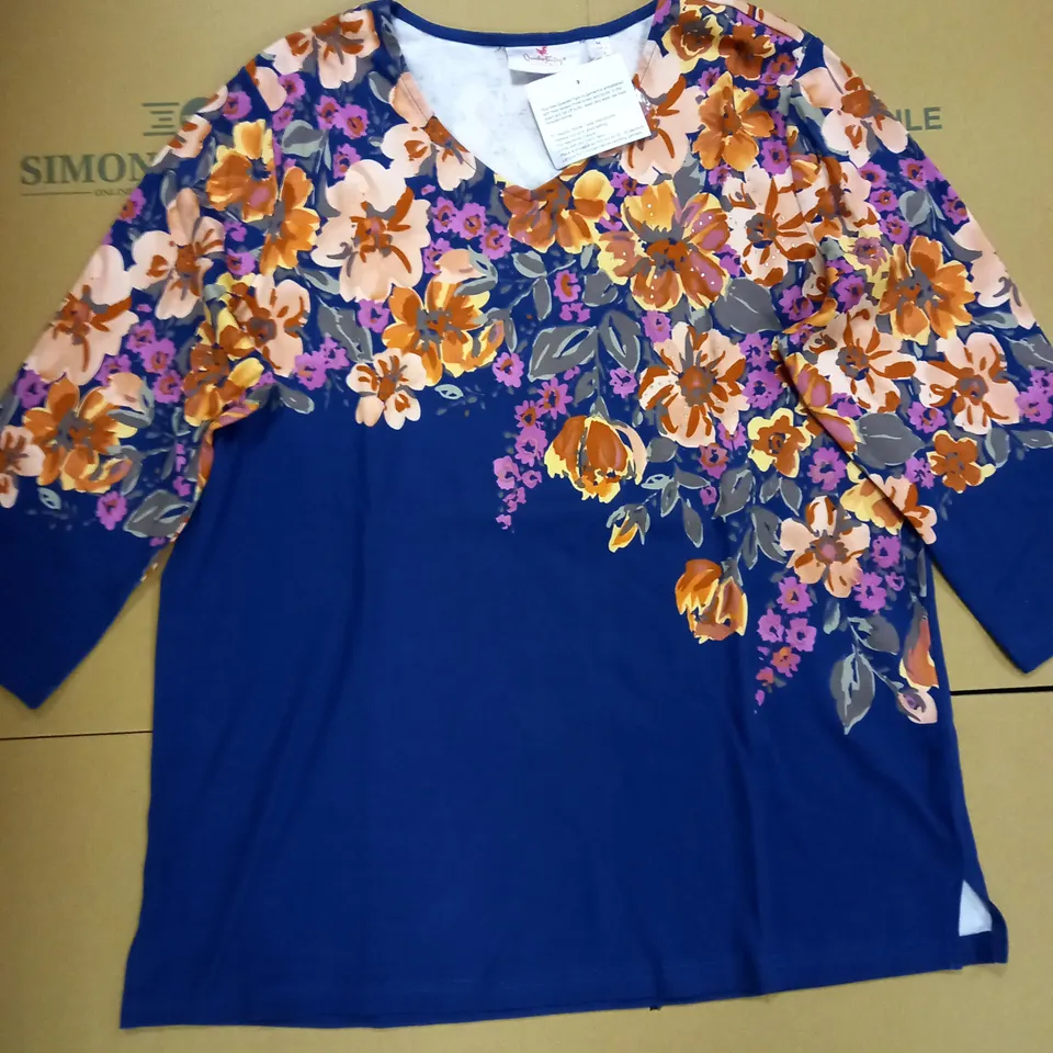 BRAND NEW QUACKER FACTORY FALL FLORAL CROPPED SLEEVE LIGHT NAVY TOP - SIZE MEDIUM