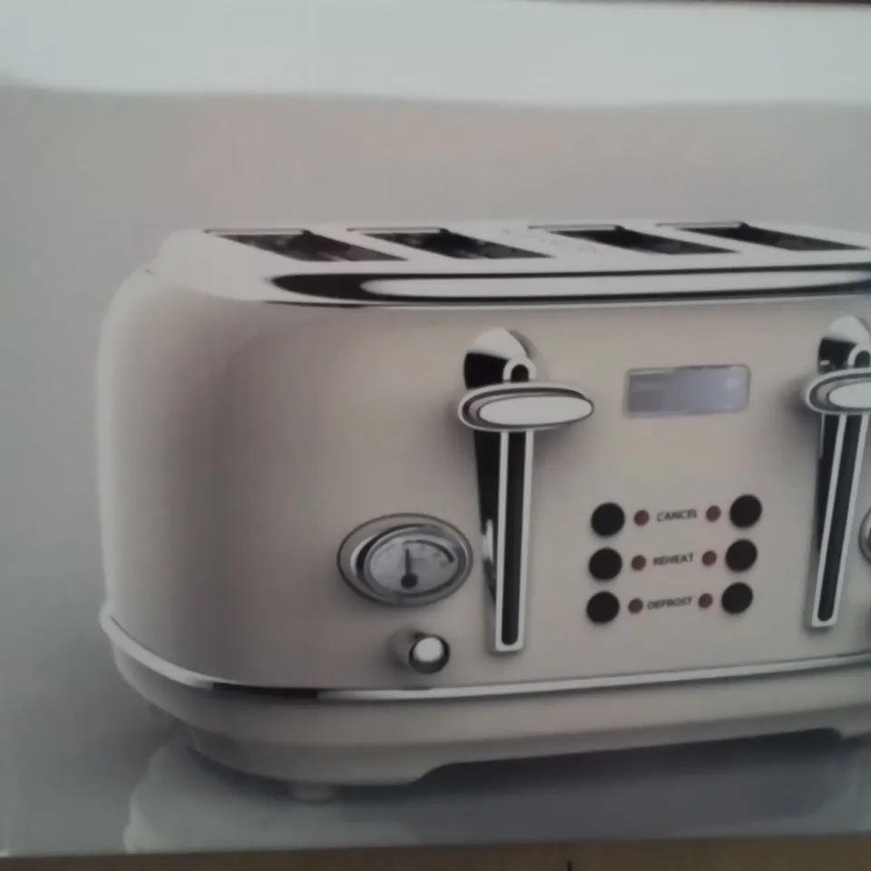 BOXED CHARLES&BENTLEY STAINLESS STEEL 4 SLICE TOASTER CREAM&CHROME