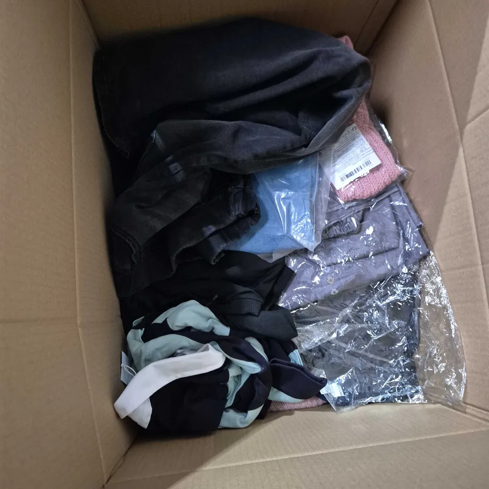 BOX OF APPROXIMATELY 20 ASSORTED CLOTHING ITEMS INCLUDING MAROON ELASTICATED WAIST TROUSERS , DENIM JEANS AND BROWN OVERCOAT 