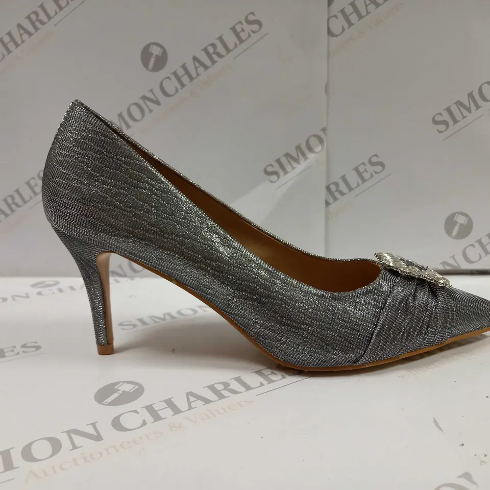 PAIR OF NEXT FRIENDS LIKE THESE POINTED HEEL SHOES IN SILVER UK SIZE 8