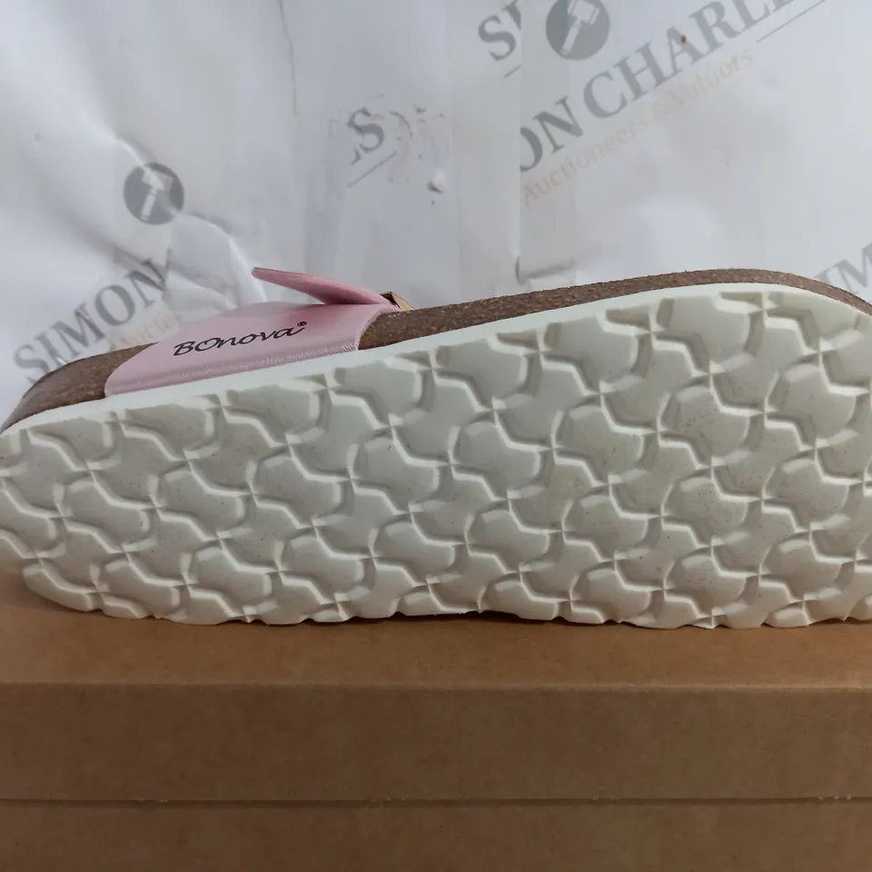 BONOVA IBIZA PEARL SHINE FOOTBED SANDAL SIZE 7