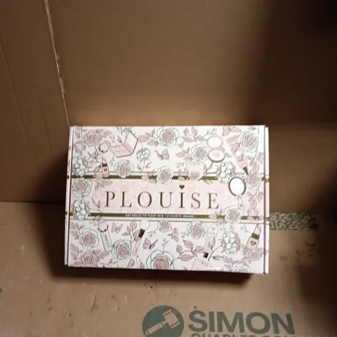 BOXED PLOUISE ASSORTED COSMETIC GIFT BOX 