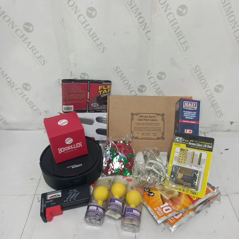 APPROXIMATELY 10 ASSORTED HOUSEHOLD GOODS TO INCLUDE BOXBOLLEN HEADBAND BOXING BALL, FLEX TAPE 4", SEALEY PREMIER TORCH WITH MAGNET ETC. 