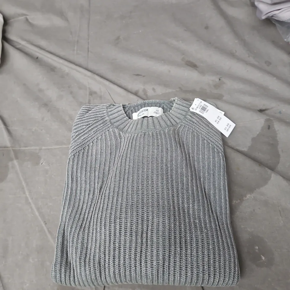 HOLLISTER GREY KNIT SWEATER – BOXY FIT, XS