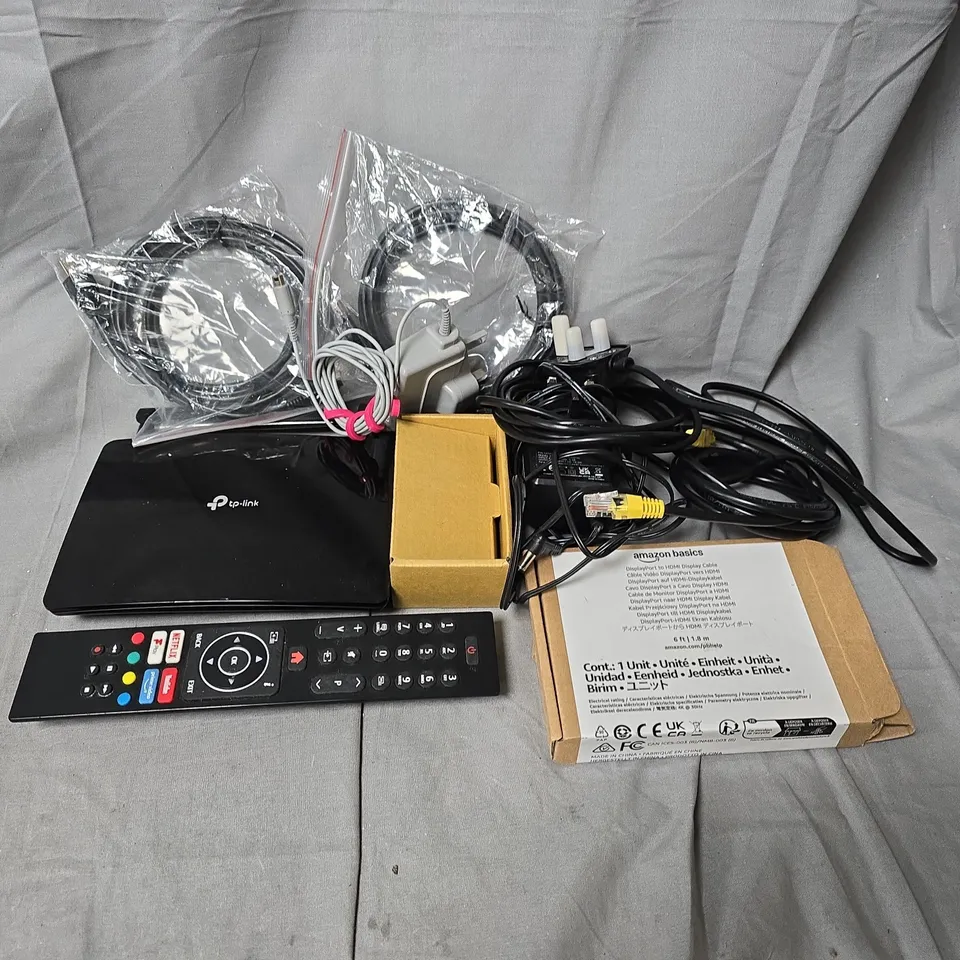 APPROXIMATELY 15 ASSORTED HOUSEHOLD ITEMS TO INCLUDE TP LINK ROUTER, HDMI CABLE, TV REMOTE, ETC